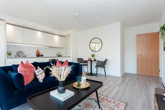 1 Bedroom Flat To Rent In Thames Road, E16