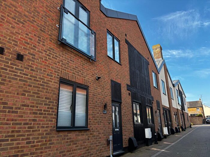 3 Bedroom House To Rent In Denmark Place, Tring, HP23