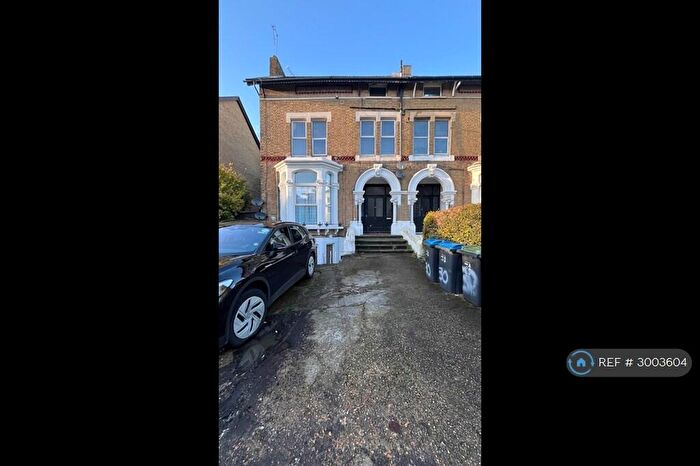 1 Bedroom Flat To Rent In Warham Road, South Croydon, CR2