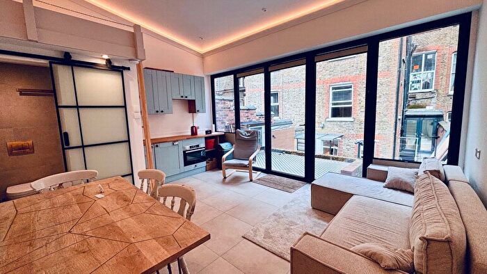 2 Bedroom Flat To Rent In Bf, Archway Road, Highgate, N6