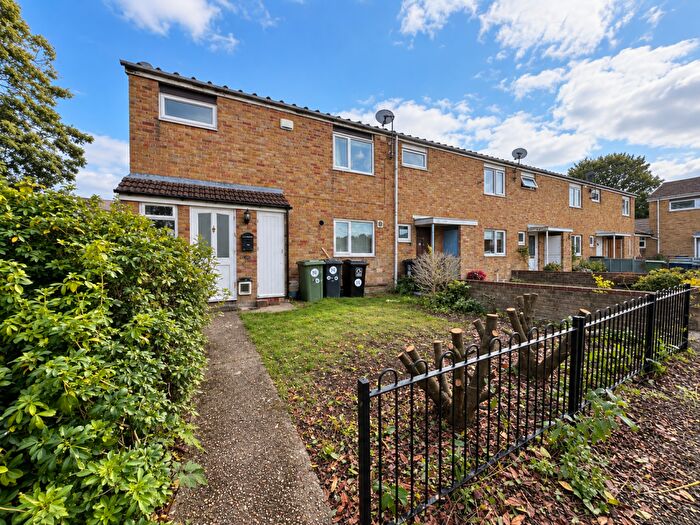 3 Bedroom End Of Terrace House To Rent In Chopin Road, Basingstoke, Hampshire, RG22