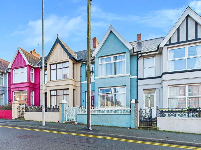 3 Bedroom Terraced House For Sale In Great North Road, Milford Haven, SA73