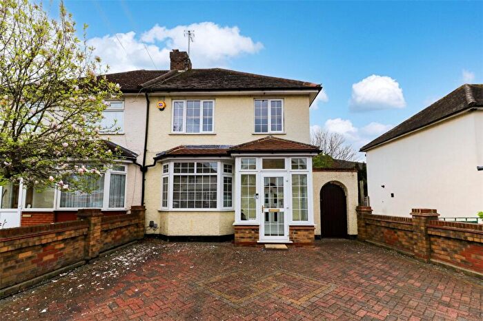 3 Bedroom Semi-Detached House For Sale In Unity Road, Enfield, Middlesex, EN3