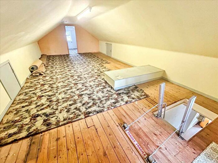 2 Bedroom Detached Bungalow For Sale In Poplars Close, Nottingham, NG12