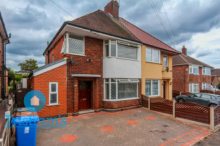 3 Bedroom Semi-Detached House To Rent In Breedon Avenue, Derby, DE23