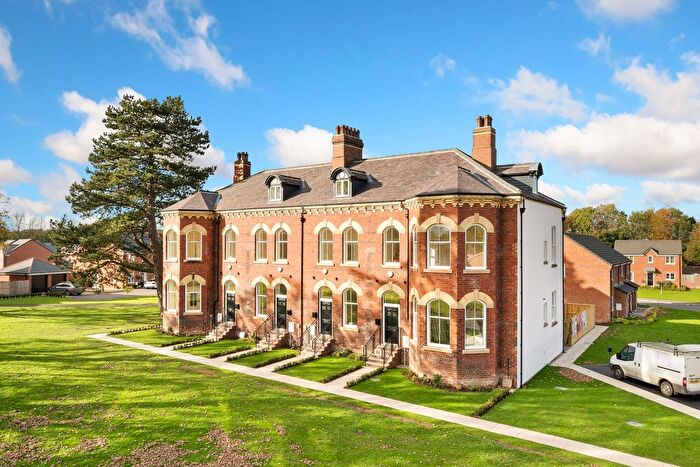 4 Bedroom Town House To Rent In St. Wilfrids Crescent, Whitcliffe Lane, HG4