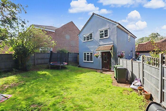 4 Bedroom Detached House For Sale In Gilpin Way, Great Notley, Braintree, CM77