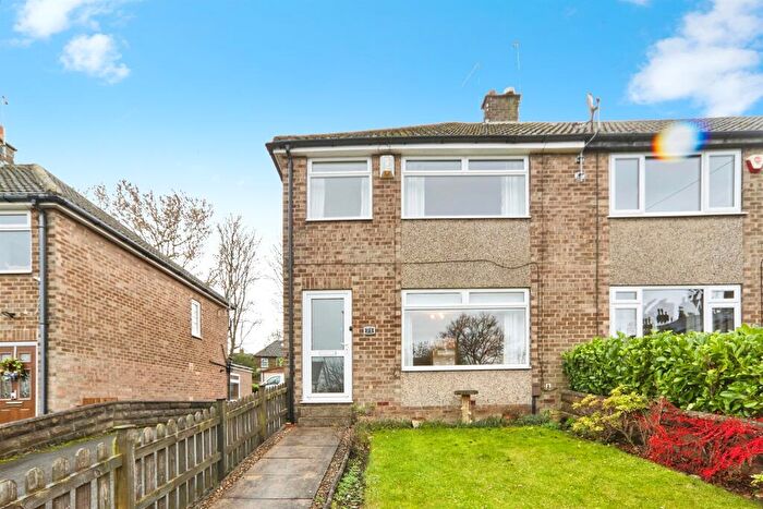 3 Bedroom End Of Terrace House For Sale In Fartown, Pudsey, LS28