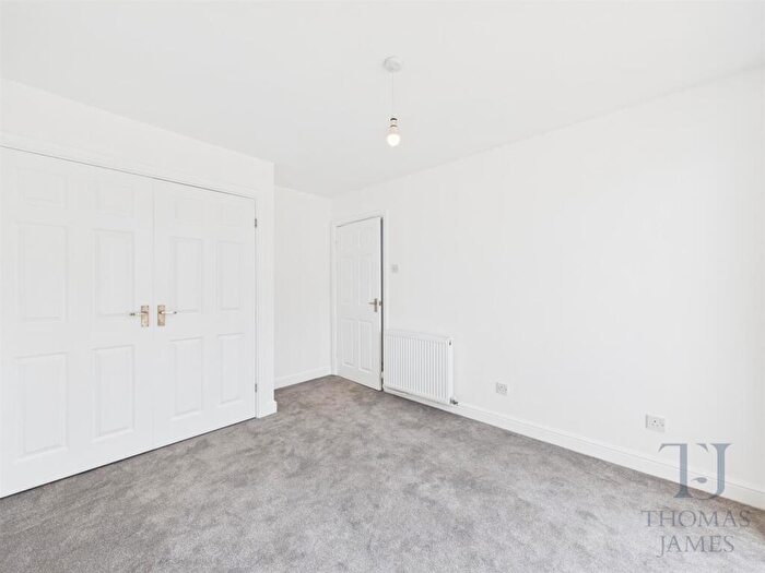 2 Bedroom Semi-Detached Bungalow For Sale In Thorntons Close, Cotgrave, Nottingham, NG12