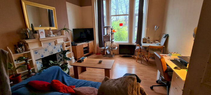 2 Bedroom House To Rent In Holly Bank, Leeds, LS6