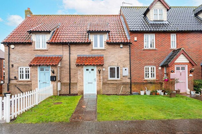 2 Bedroom Terraced House For Sale In North Market Road, Winterton-On-Sea, NR29