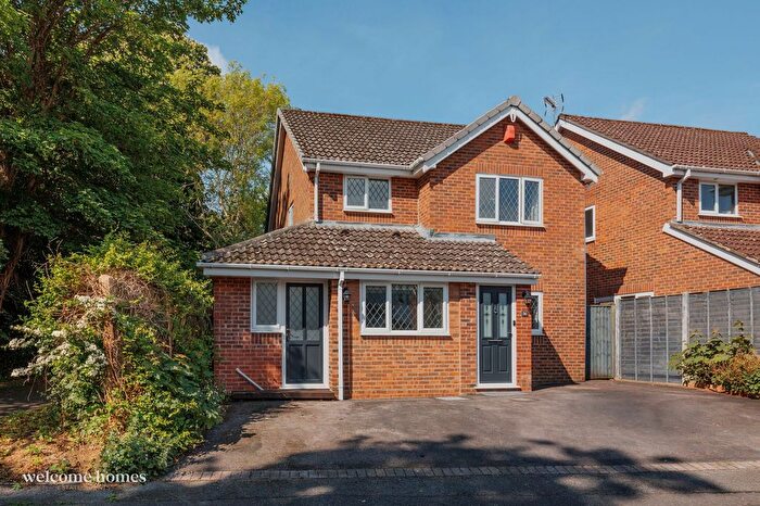 3 Bedroom Detached House For Sale In Hartsbourne Drive, Bournemouth, BH7