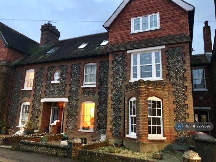 1 Bedroom Flat To Rent In Caledonian Road, Chichester, PO19