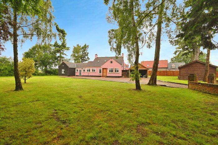 3 Bedroom Detached Bungalow For Sale In Bury Road, Stuston, Diss, IP21