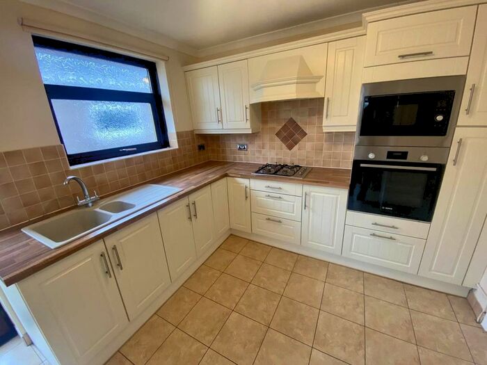 3 Bedroom Bungalow To Rent In Gabalfa Road, Sketty, Swansea, SA2
