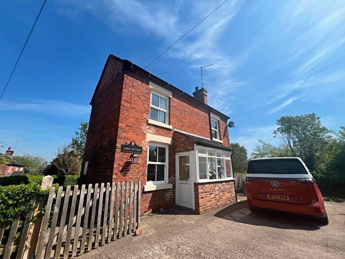 3 Bedroom Cottage To Rent In Pipehay Lane, Ashbourne, DE6
