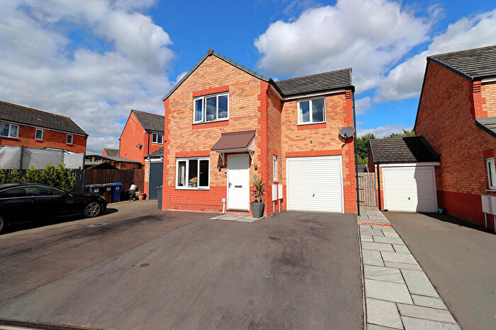 3 Bedroom Detached House For Sale In Ellwood, Lundwood Barnsley, S71