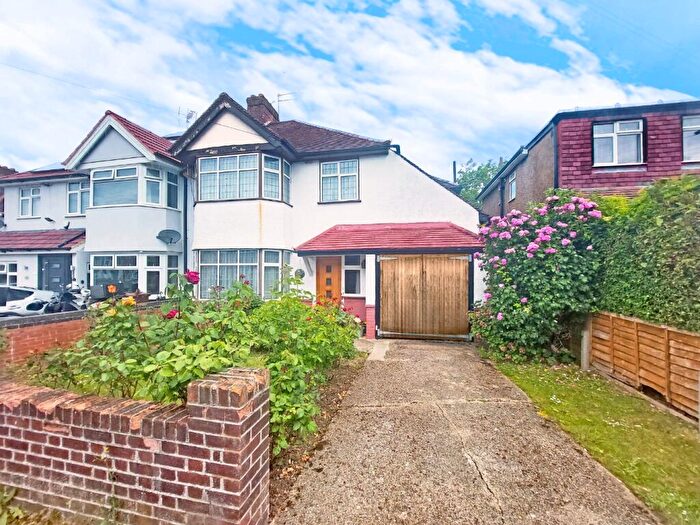 4 Bedroom Semi Detached House For Sale In High Worple, Rayners Lane, Harrow, HA2