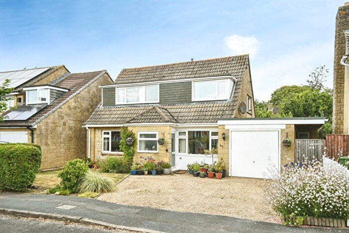 4 Bedroom Detached House For Sale In Sutton Park, Blunsdon, Swindon, SN26