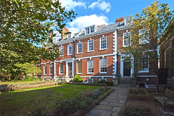 3 Bedroom Flat To Rent In Spencer House, Dartmouth Row, Greenwich, London, SE10
