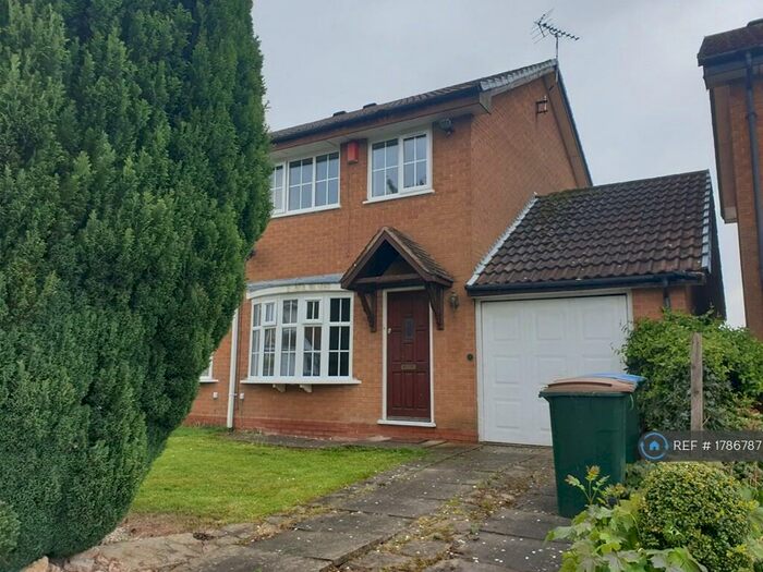 3 Bedroom Semi-Detached House To Rent In Appledore Drive, Coventry, CV5