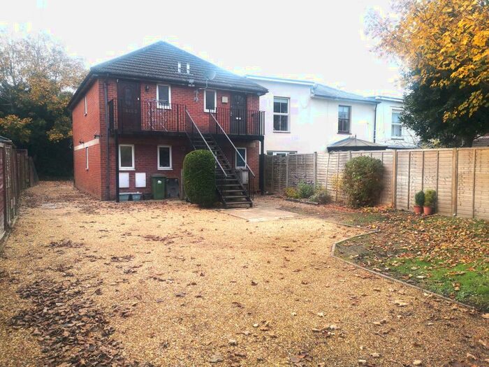Flat To Rent In Portswood Road, Southampton, SO17