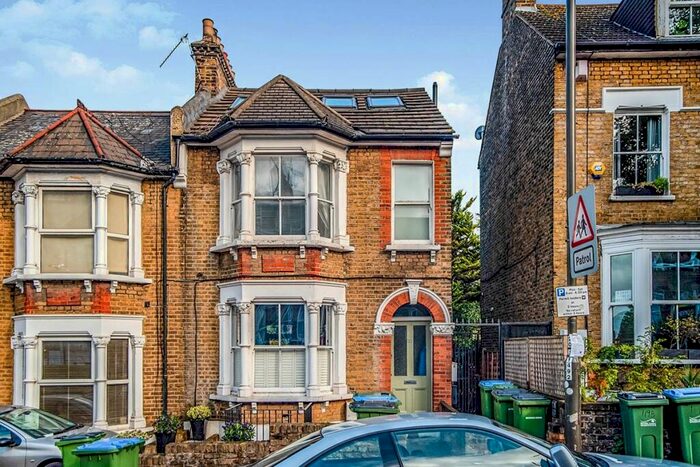 2 Bedroom Flat To Rent In Westcombe Hill, London, SE3