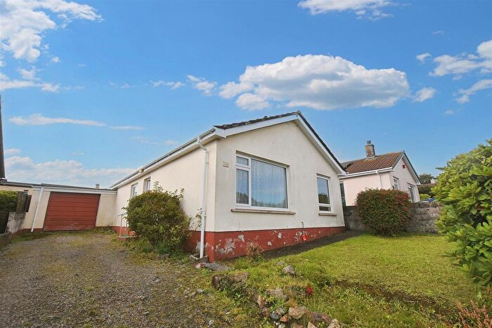 3 Bedroom Detached Bungalow For Sale In Lanmoor Estate, Lanner, Redruth, TR16