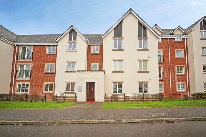 2 Bedroom Flat For Sale In Hamlet Way, Stratford-Upon-Avon, Warwickshire, CV37