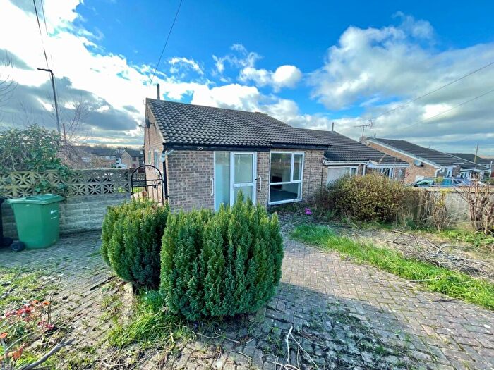 2 Bedroom Bungalow For Sale In Sandgate Drive, Kippax, Leeds, West Yorkshire, LS25