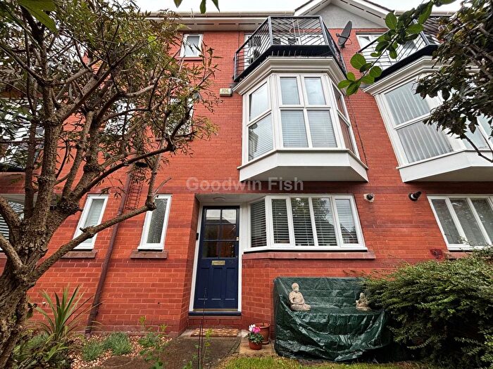 4 Bedroom Town House For Sale In Winnipeg Quay, Salford Quays, M50