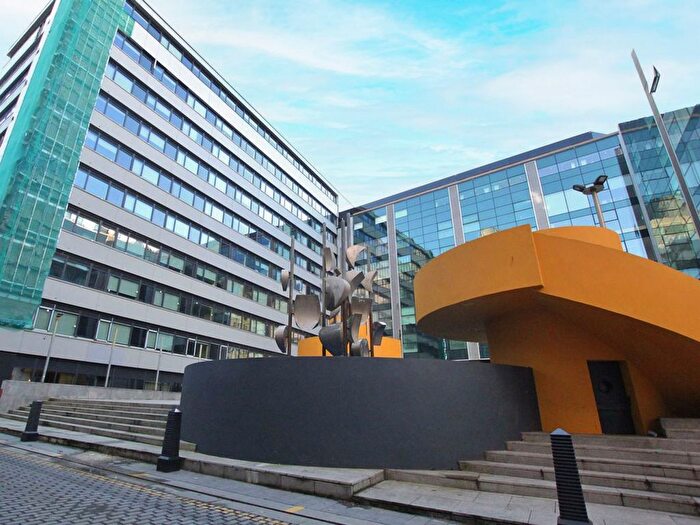 2 Bedroom Flat For Sale In Drury Lane, Liverpool, L2