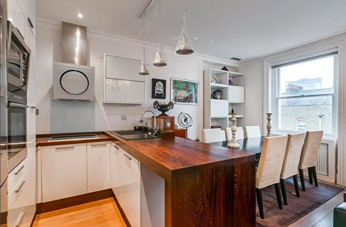 2 Bedroom Flat To Rent In Nevern Square, Earls Court, SW5