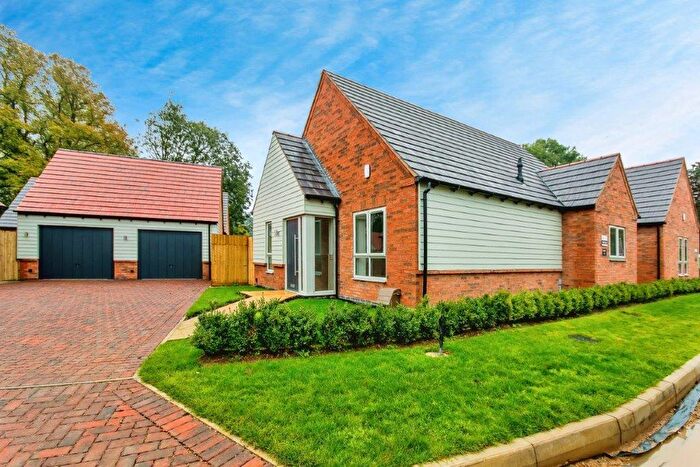 2 Bedroom Detached Bungalow For Sale In Tulip Close, Frampton, Boston, PE20