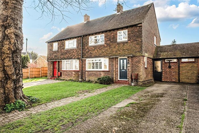 3 Bedroom Semi Detached House For Sale In Larch Avenue, Guildford, GU1