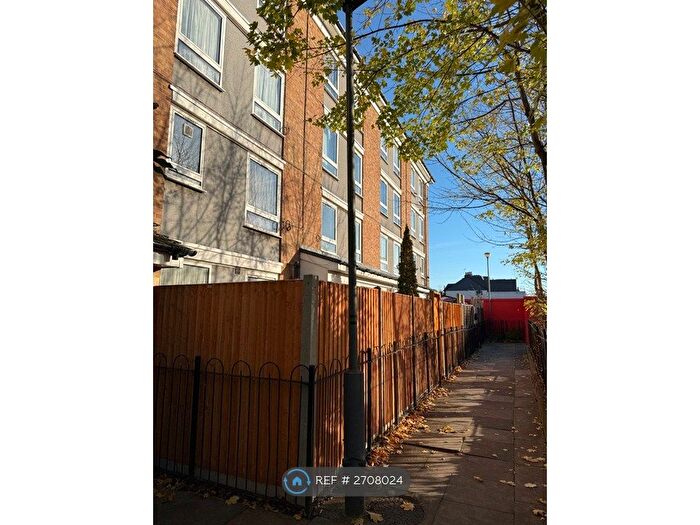 3 Bedroom Flat To Rent In Fulham, London, SW6