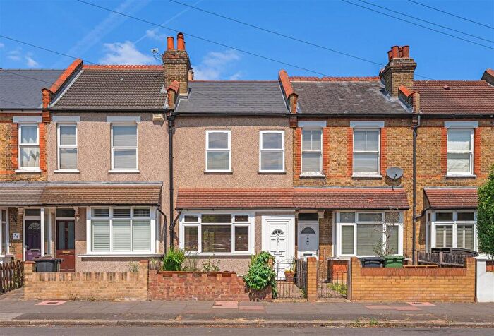 2 Bedroom Terraced House For Sale In Marlow Road, Penge, London, SE20