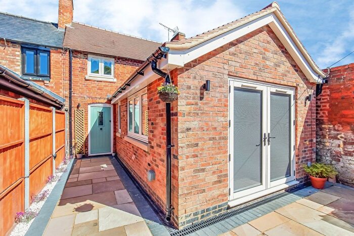 2 Bedroom Semi-Detached House For Sale In Queen Street, Market Harborough, LE16