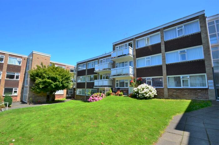 2 Bedroom Maisonette To Rent In Jireh Court, Haywards Heath, RH16