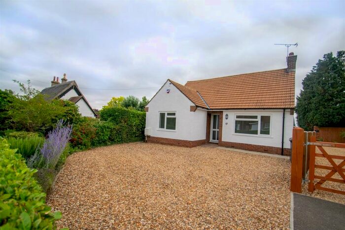 3 Bedroom Detached Bungalow To Rent In Holly Walk, Silsoe, MK45