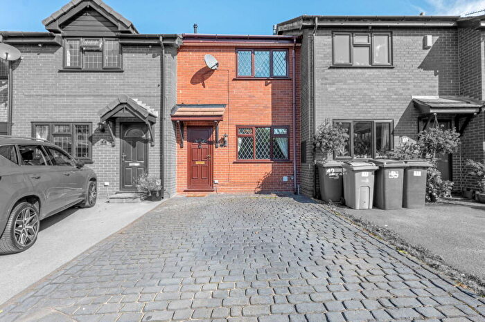 2 Bedroom Mews For Sale In The Parklands, Congleton, CW12
