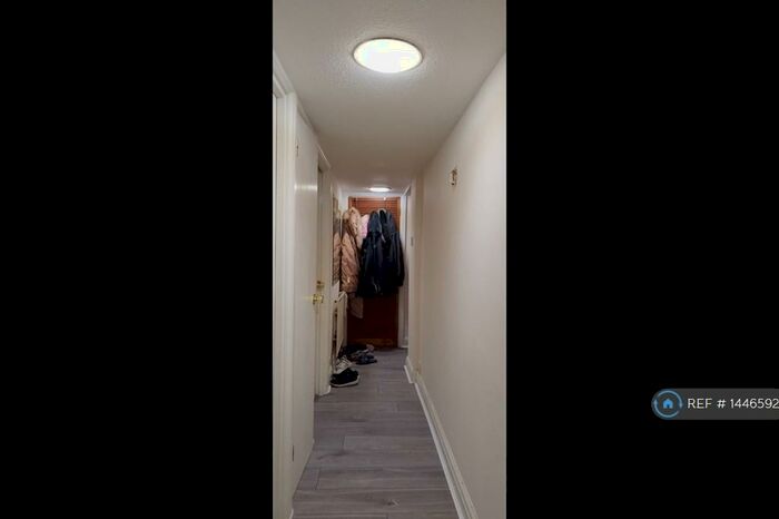 1 Bedroom Flat To Rent In Kingfisher Place, Reading, RG1