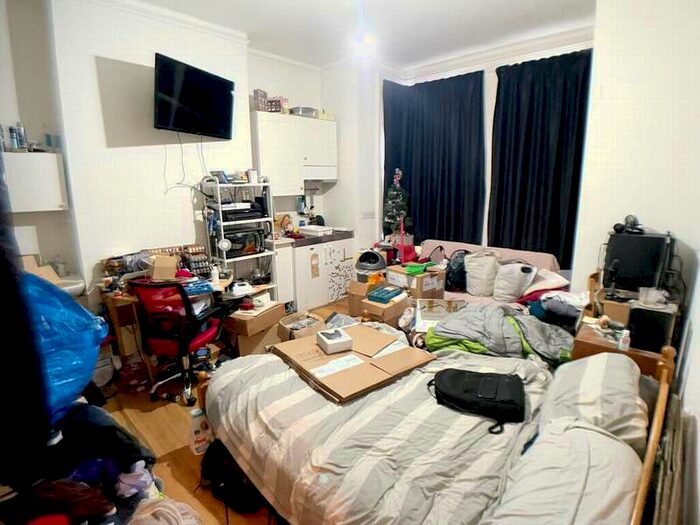 Flat To Rent In Belmont Road, Tottenham, N15