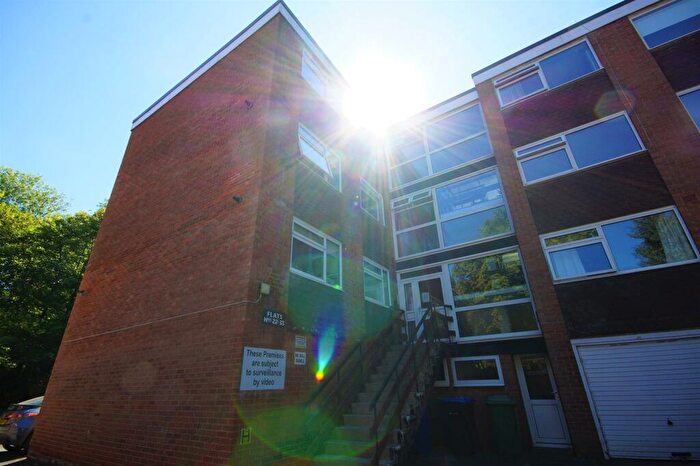 2 Bedroom Apartment To Rent In Salisbury Close, Moseley, Birmingham, B13