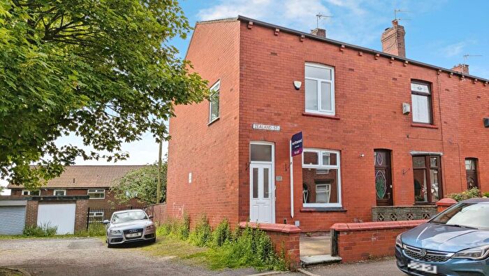 3 Bedroom Terraced House To Rent In Zealand Street, Oldham, OL4