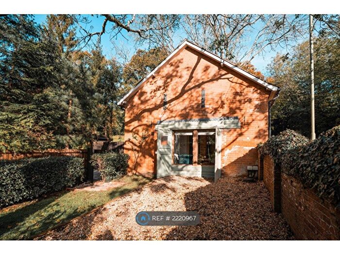 3 Bedroom Detached House To Rent In Passford Farm, Boldre, Lymington, SO41