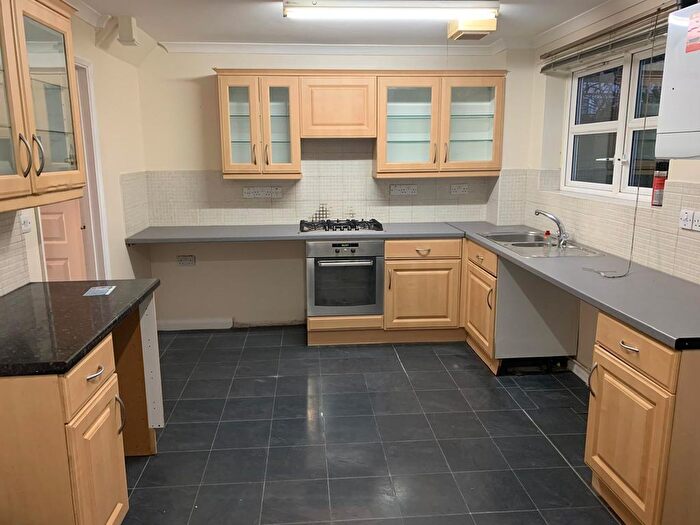 4 Bedroom Terraced House To Rent In Thomas Road, London, E14