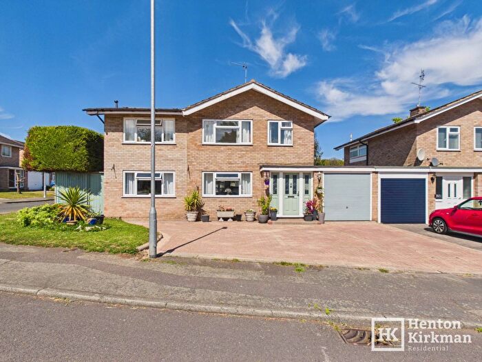 5 Bedroom Detached House For Sale In South Ridge, Billericay, CM11