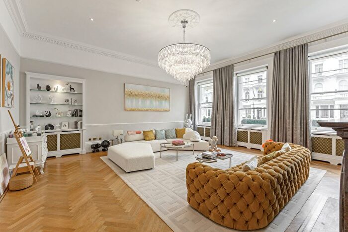 4 Bedroom Flat For Sale In Queens Gate Terrace, Kensington, London, SW7