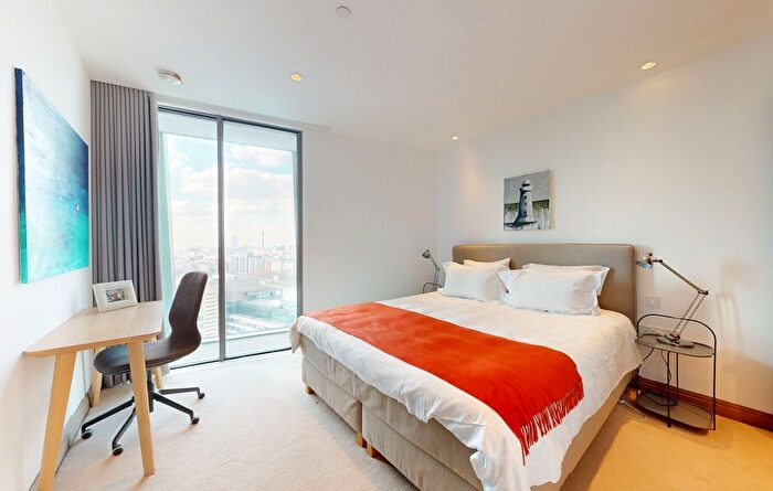 2 Bedroom Flat To Rent In Blackfriars Road, London, SE1